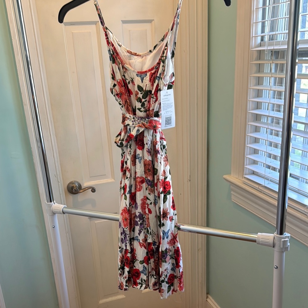 Pretty Garden Floral Print Spaghetti Strap Dress